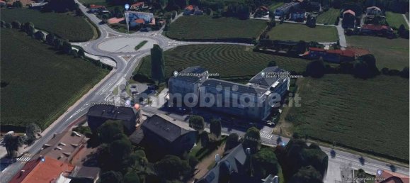 2 rooms Commercial property in Cuneo, Italy No. 225520 4