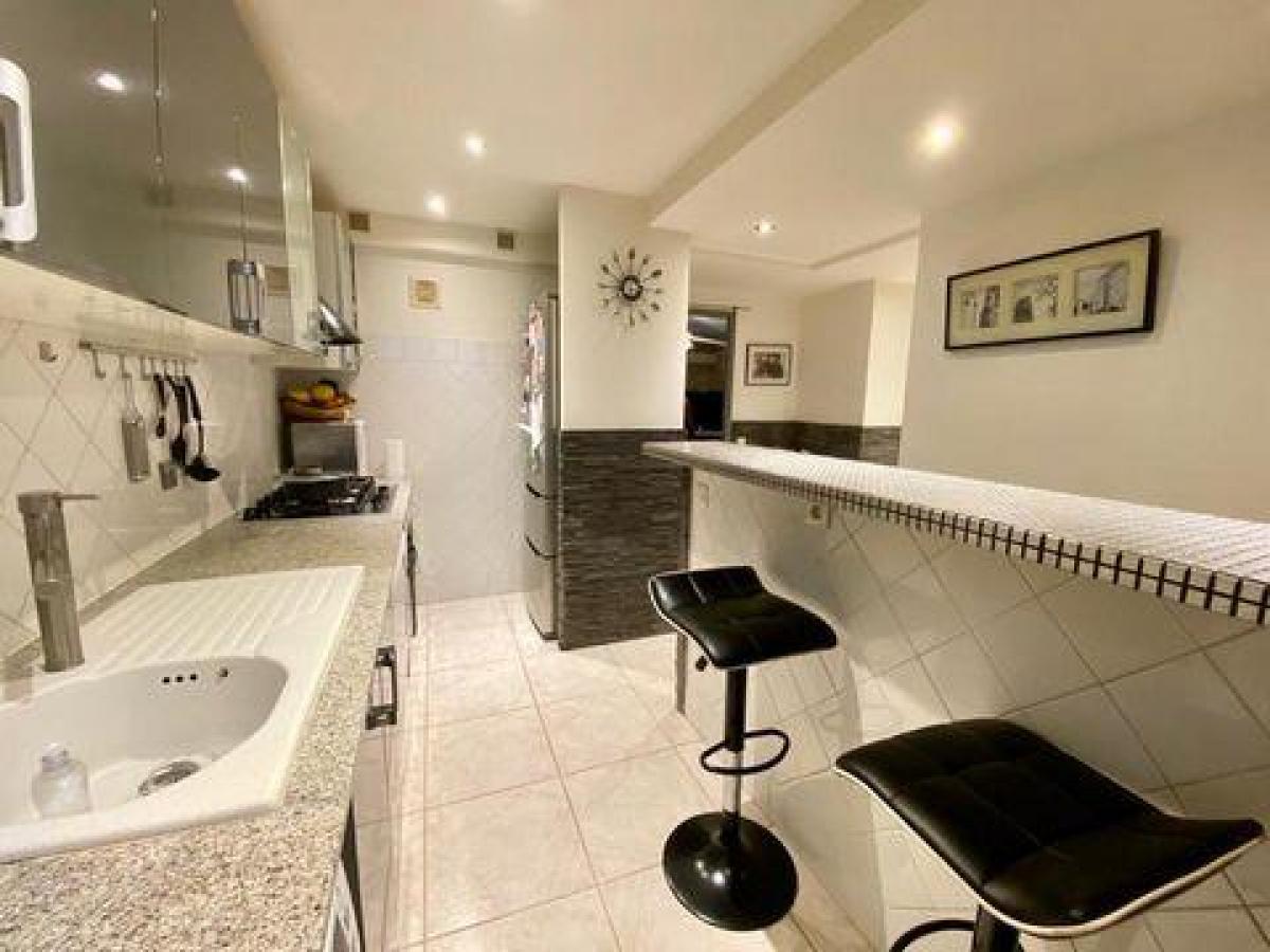 Apartamento com 3 quartos em condomínio em Vallauris, France N.º 9225