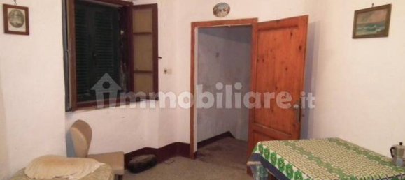 2 bedrooms House in Monteverdi Marittimo, Italy No. 218218 5