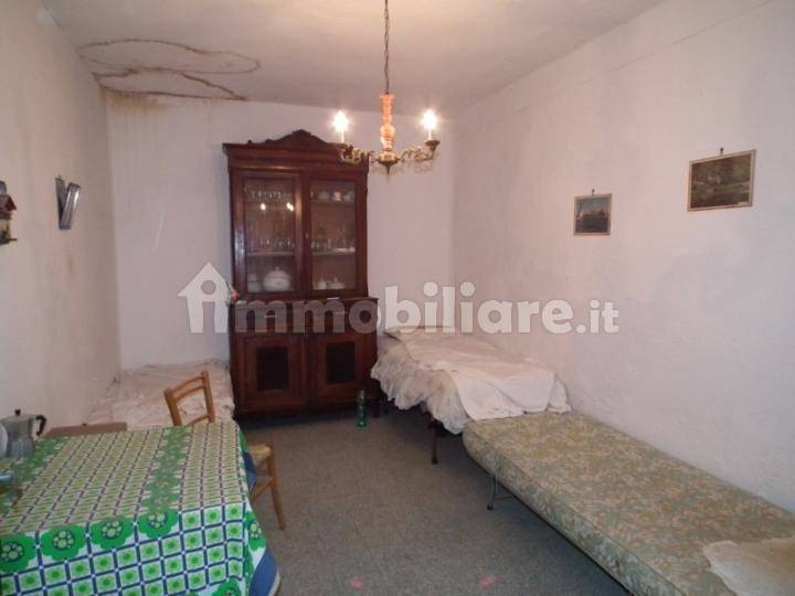 2 bedrooms House in Monteverdi Marittimo, Italy No. 218218