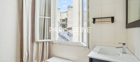 2 rooms Apartment in Paris, France No. 125293 7