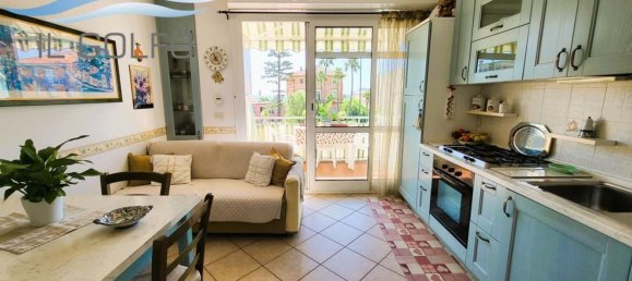 2 rooms Apartment in San Bartolomeo al Mare, Italy No. 282435 4