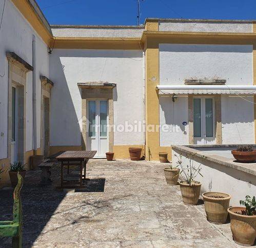 7 bedrooms Villa in Castro, Italy No. 231368