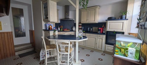 3 Schlafzimmer Haus in Evron, France, Nr. 357919 3