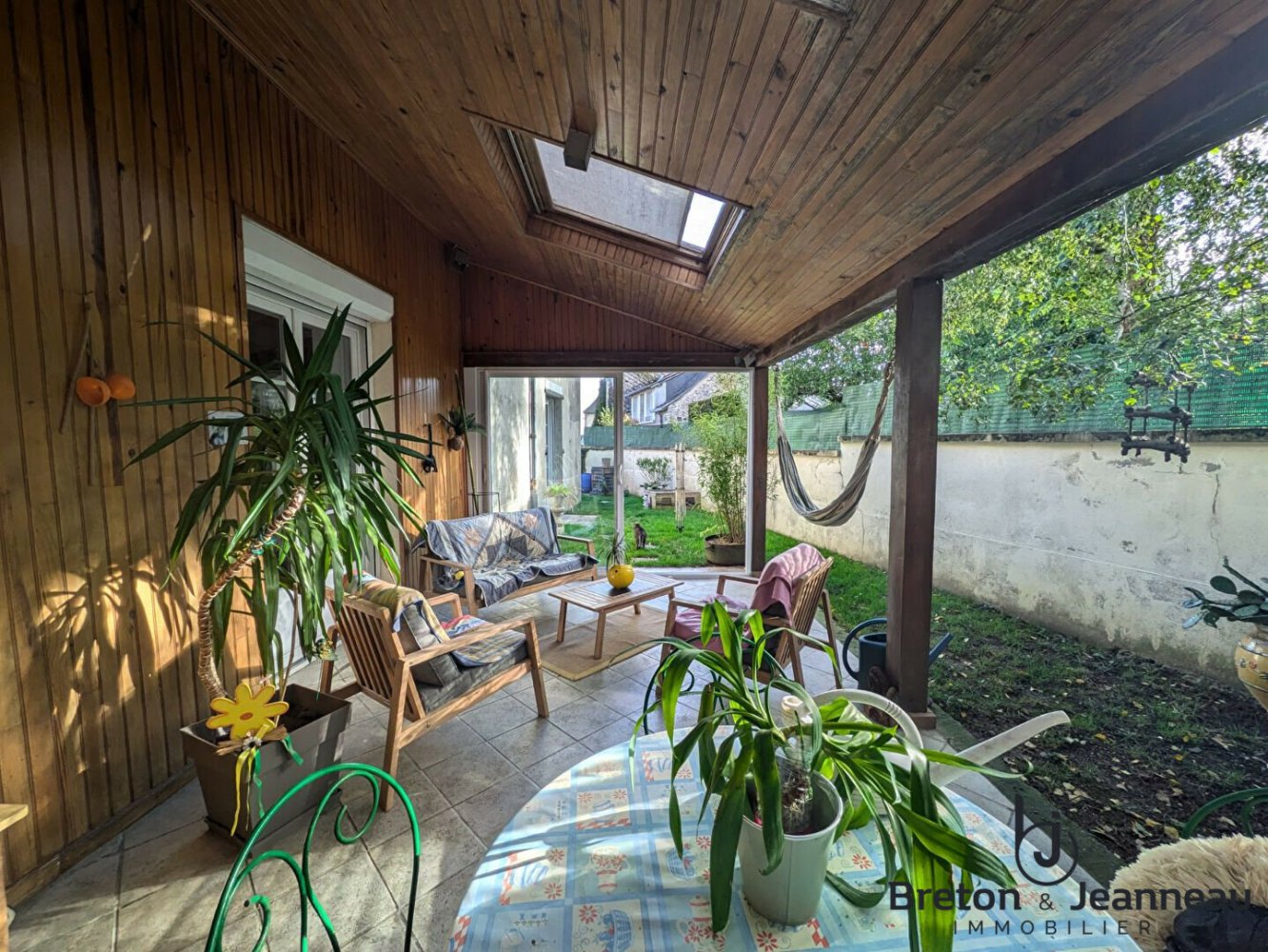 3 Schlafzimmer Haus in Evron, France, Nr. 357919