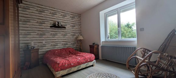 3 Schlafzimmer Haus in Evron, France, Nr. 357919 5