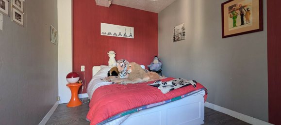 3 Schlafzimmer Haus in Evron, France, Nr. 357919 6