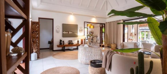 5 bedrooms Villa in Tamarin, Mauritius No. 32 9