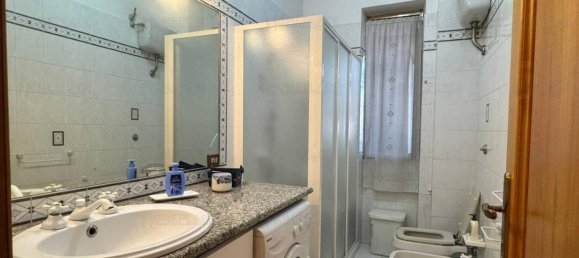 2 bedrooms Apartment in Rome, Italy No. 333623 25