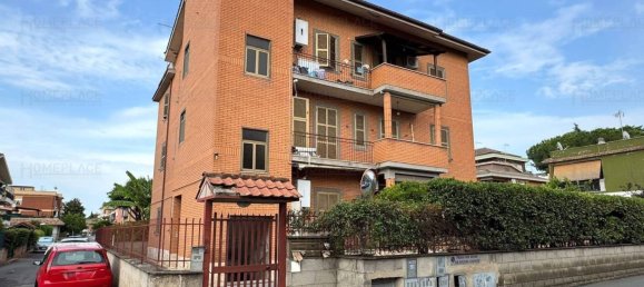 2 bedrooms Apartment in Rome, Italy No. 333623 2