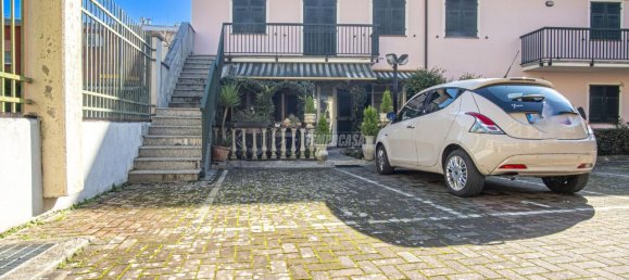 2 rooms Apartment in Lavagna, Italy No. 31740 3