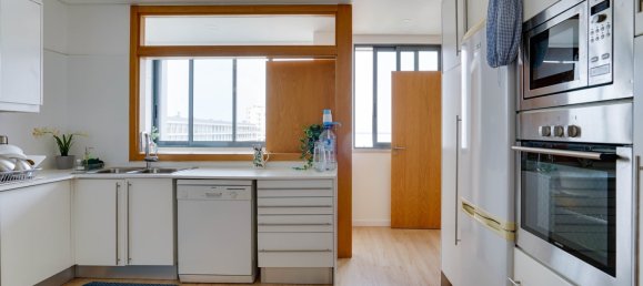 3 bedrooms Apartment in Lisbon, Portugal No. 133052 20