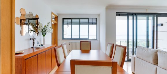 3 bedrooms Apartment in Lisbon, Portugal No. 133052 5