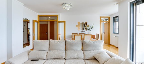 3 bedrooms Apartment in Lisbon, Portugal No. 133052 4