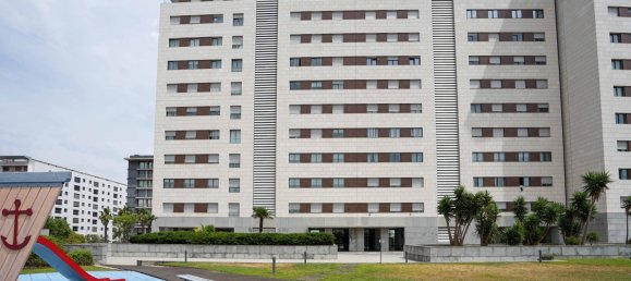 3 bedrooms Apartment in Lisbon, Portugal No. 133052 25