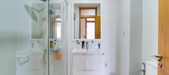 3 bedrooms Apartment in Lisbon, Portugal No. 133052 18