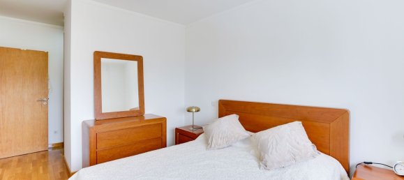 3 bedrooms Apartment in Lisbon, Portugal No. 133052 10