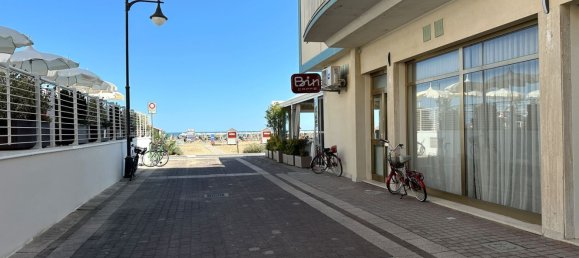 3 rooms Apartment in Caorle, Italy No. 277965 8