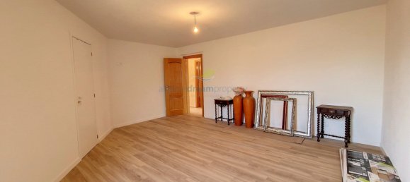 Дом с 5 спальнями в Феррейраш, Португалия № 17770 16