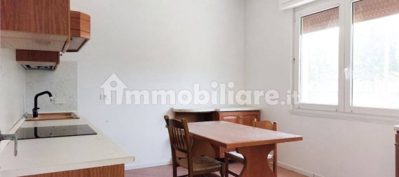 2 غرف نوم فيلا في Desenzano del Garda, Italy رقم 285516 6