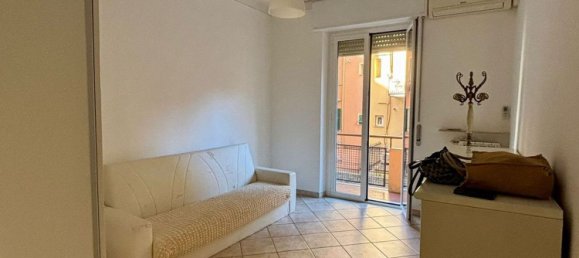 3-salle Appartement à Genoa, Italy No. 188177 2