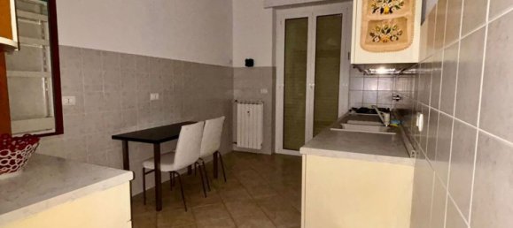 3-salle Appartement à Genoa, Italy No. 188177 10