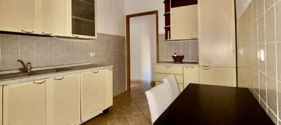 3-salle Appartement à Genoa, Italy No. 188177 11