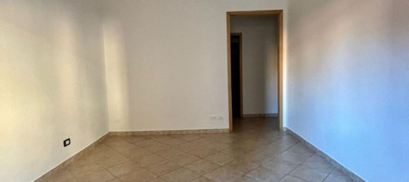 3-salle Appartement à Genoa, Italy No. 188177 9