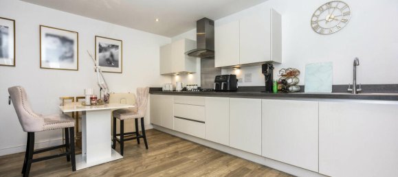 2 bedrooms Apartment in Swanscombe, United Kingdom No. 10870 3