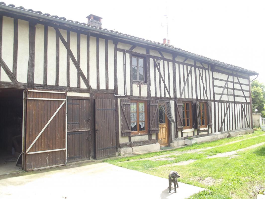 3 chambres Maison à Précy-Saint-Martin, France No. 70131
