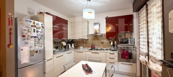 Apartamento de 5 divisões em Grugliasco, Italy N.º 5607 6