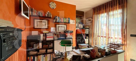 Apartamento de 5 divisões em Grugliasco, Italy N.º 5607 11