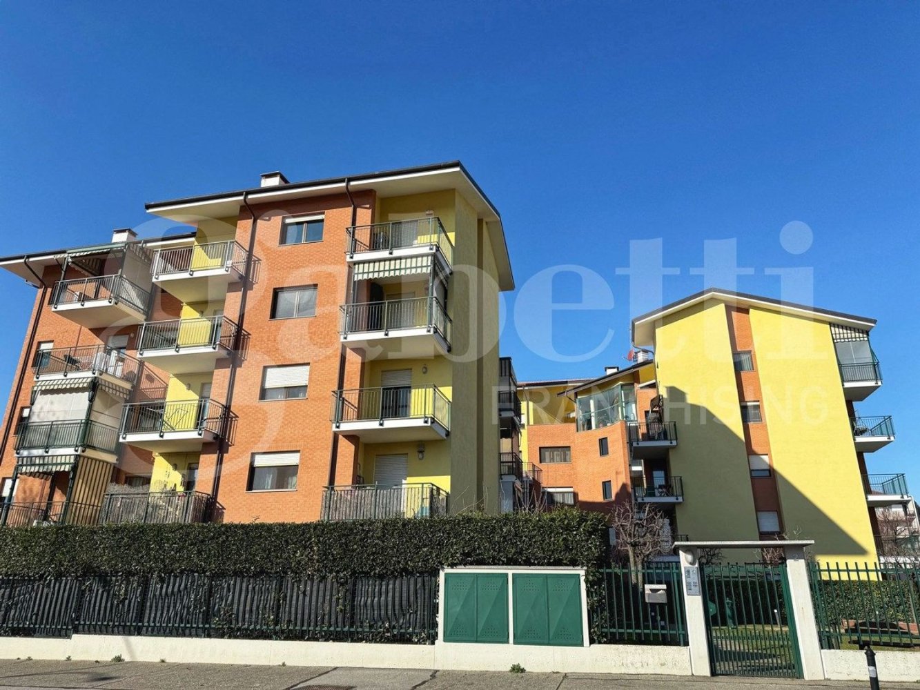 Apartamento de 5 divisões em Grugliasco, Italy N.º 5607