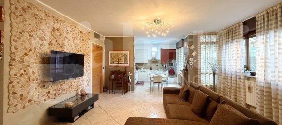 Apartamento de 5 divisões em Grugliasco, Italy N.º 5607 5