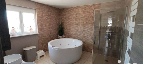 4 Schlafzimmer Haus in Bisel, France, Nr. 323972 17