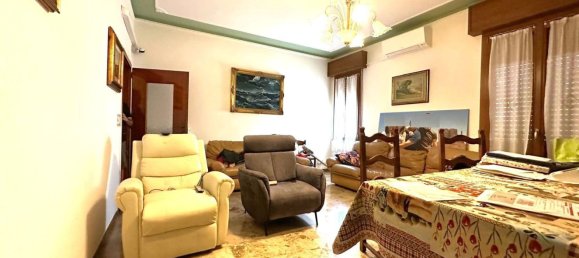 5غرفة شقة في Sassuolo, Italy رقم 282414 3