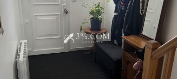 Casa de 3 dormitorios en Charmes, France No. 230793 2