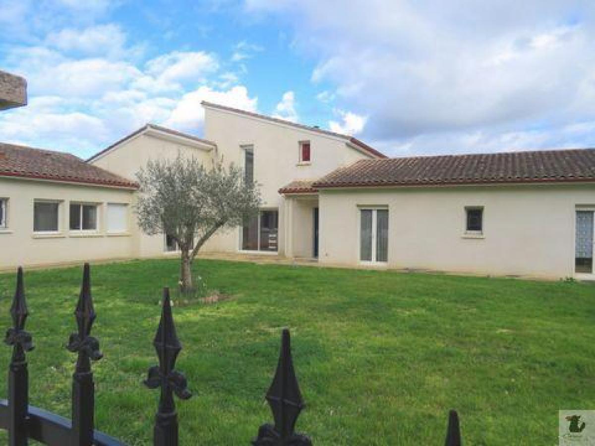 7 bedrooms House in Bergerac, France No. 9594
