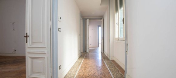 6 Schlafzimmer Wohnung in Genoa, Italy, Nr. 373225 22