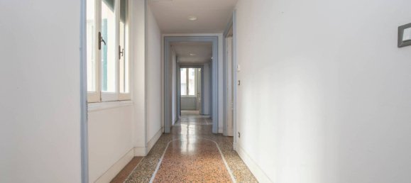 6 Schlafzimmer Wohnung in Genoa, Italy, Nr. 373225 19