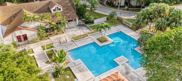 2 dormitorios propiedad comercial en venta en Miami, Miami-Dade, Florida, USA № 615287 2