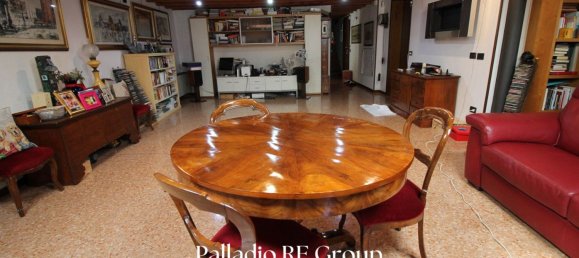6 bedrooms Apartment in Vicenza, Italy No. 338504 5