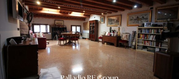 6 bedrooms Apartment in Vicenza, Italy No. 338504 25