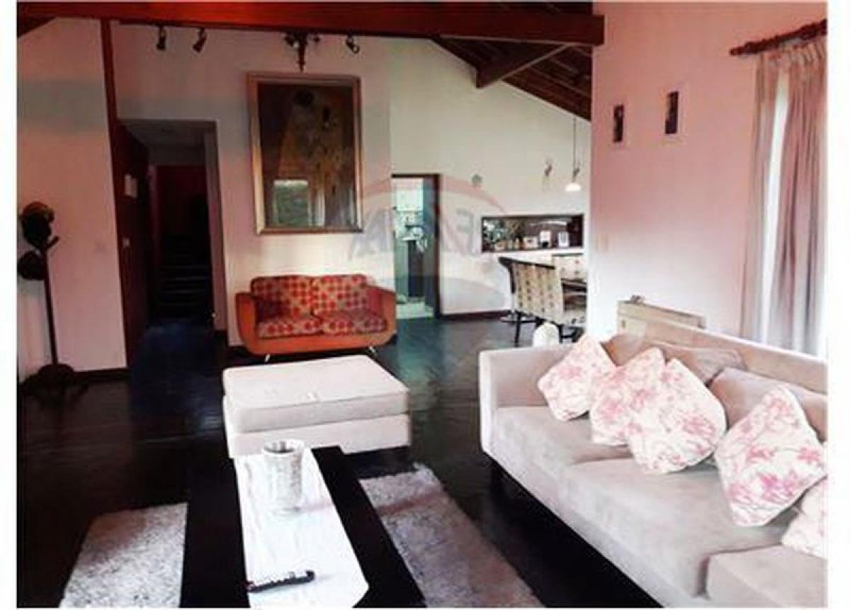 3 bedrooms House in Pilar, Argentina No. 7501