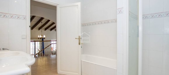4 bedrooms Villa in Alaior, Spain No. 4979 10