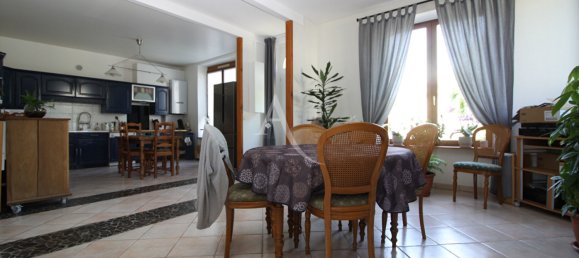 5 Schlafzimmer Haus in Saint-Etienne-sur-Suippe, France, Nr. 229186 2