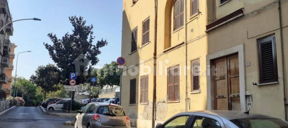2 bedrooms Apartment in Tivoli, Italy No. 336555 2