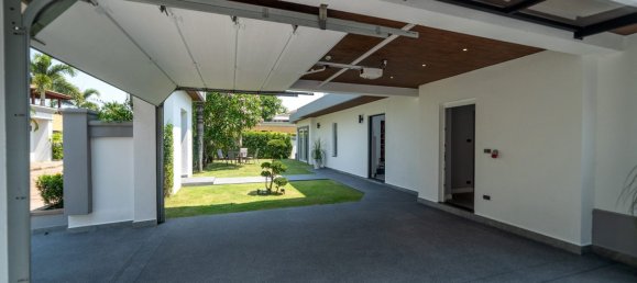 6 chambres house à vendre à Pattaya, Chonburi, Eastern Thailand, Thailand № 85485 4