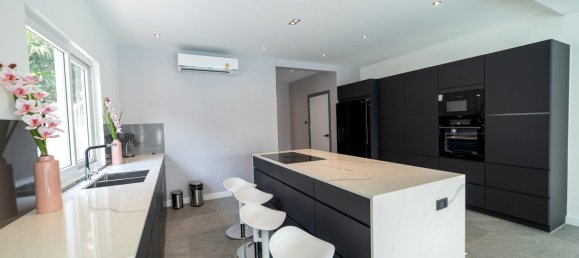 6 chambres house à vendre à Pattaya, Chonburi, Eastern Thailand, Thailand № 85485 10