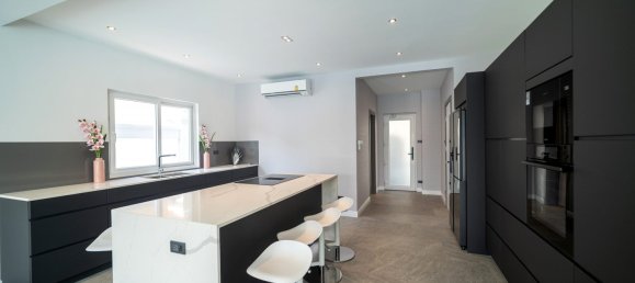 6 chambres house à vendre à Pattaya, Chonburi, Eastern Thailand, Thailand № 85485 9